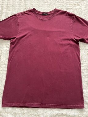 TALENTLESS Short Sleeve Crew Tee in Burgundy (Size L)